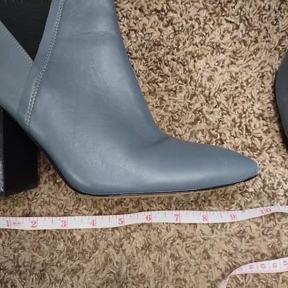 Women's Size 5 Blue Leather Pointed Toe Ankle Boots Block Heel Minimalist Street - Picture 6 of 7